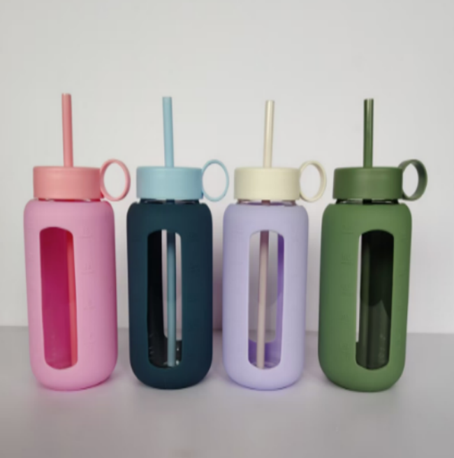 BT001-47 1000ml/33oz Glass bottle with plastic lid and silicone sleeve